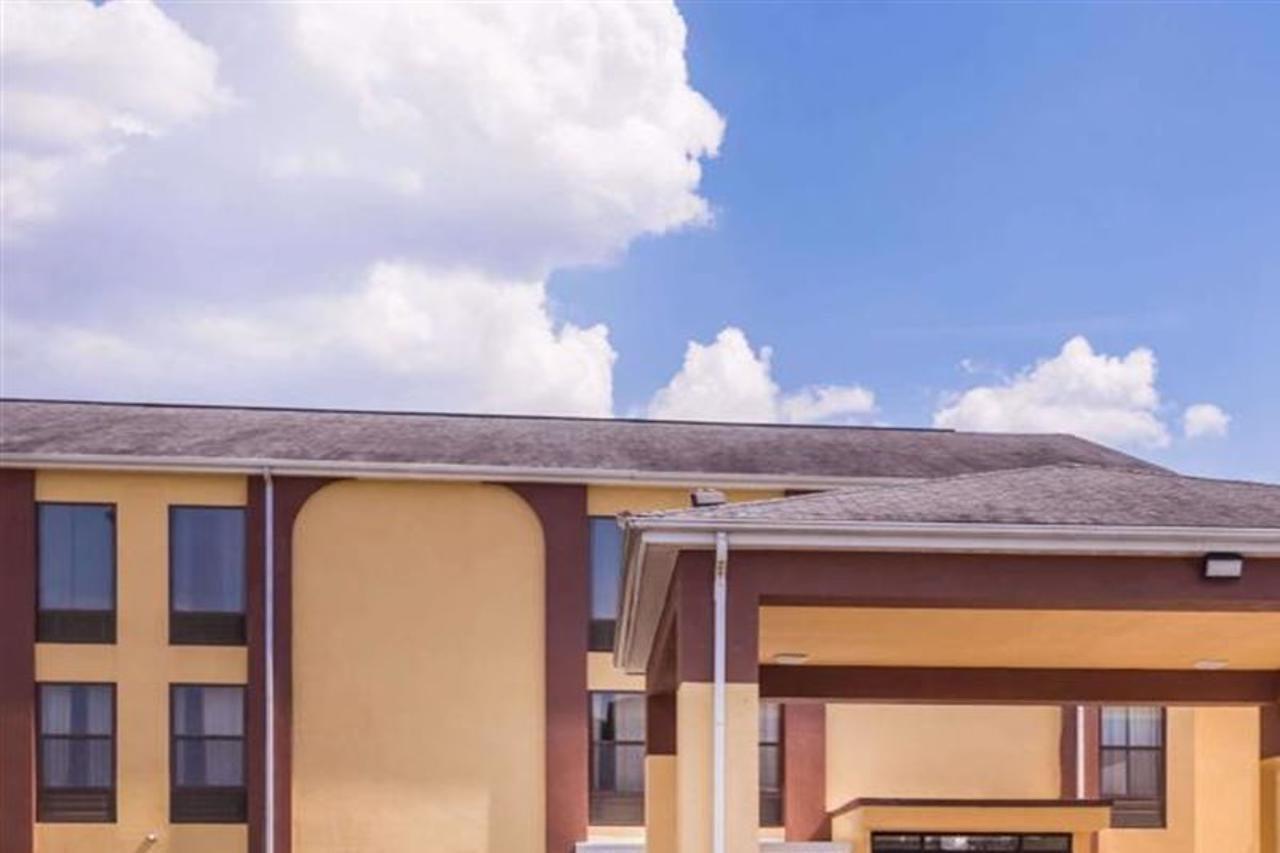 Howard Johnson By Wyndham Spartanburg Expo Center Bagian luar foto