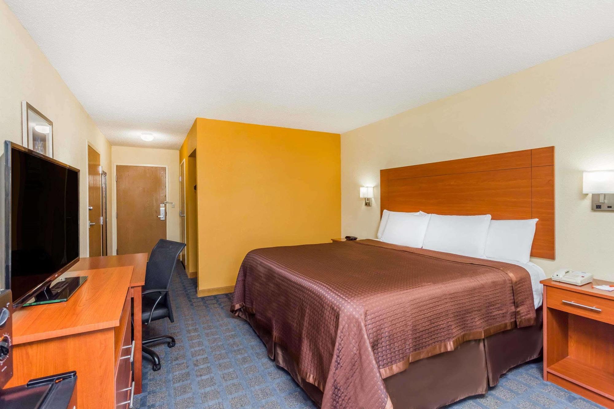 Howard Johnson By Wyndham Spartanburg Expo Center Bagian luar foto